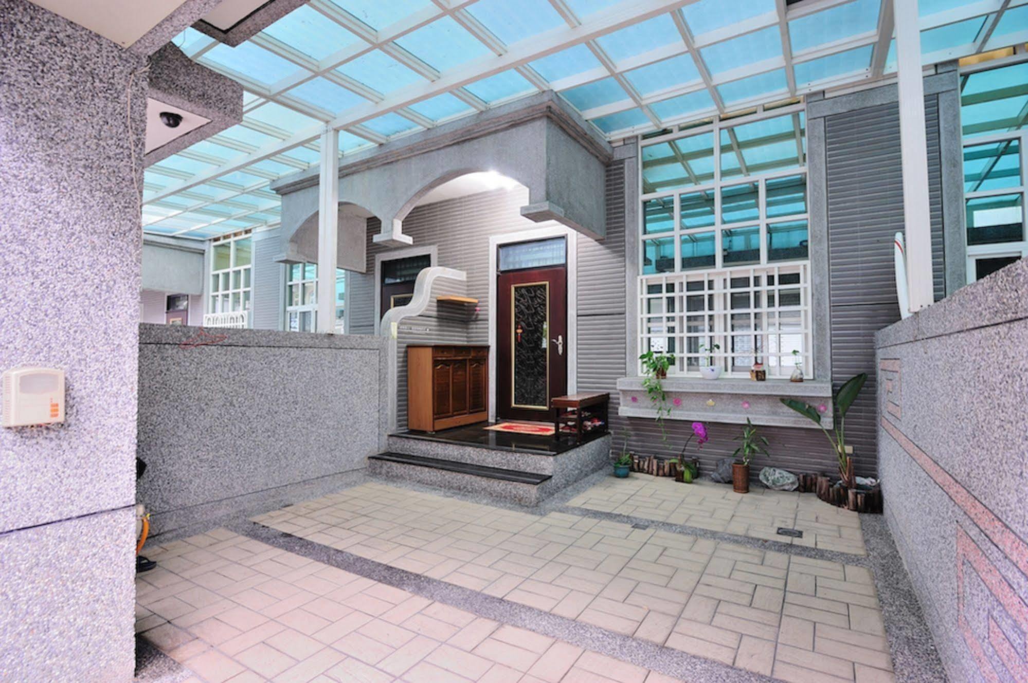 巧緣民宿11人包棟 Hualien City Exterior photo