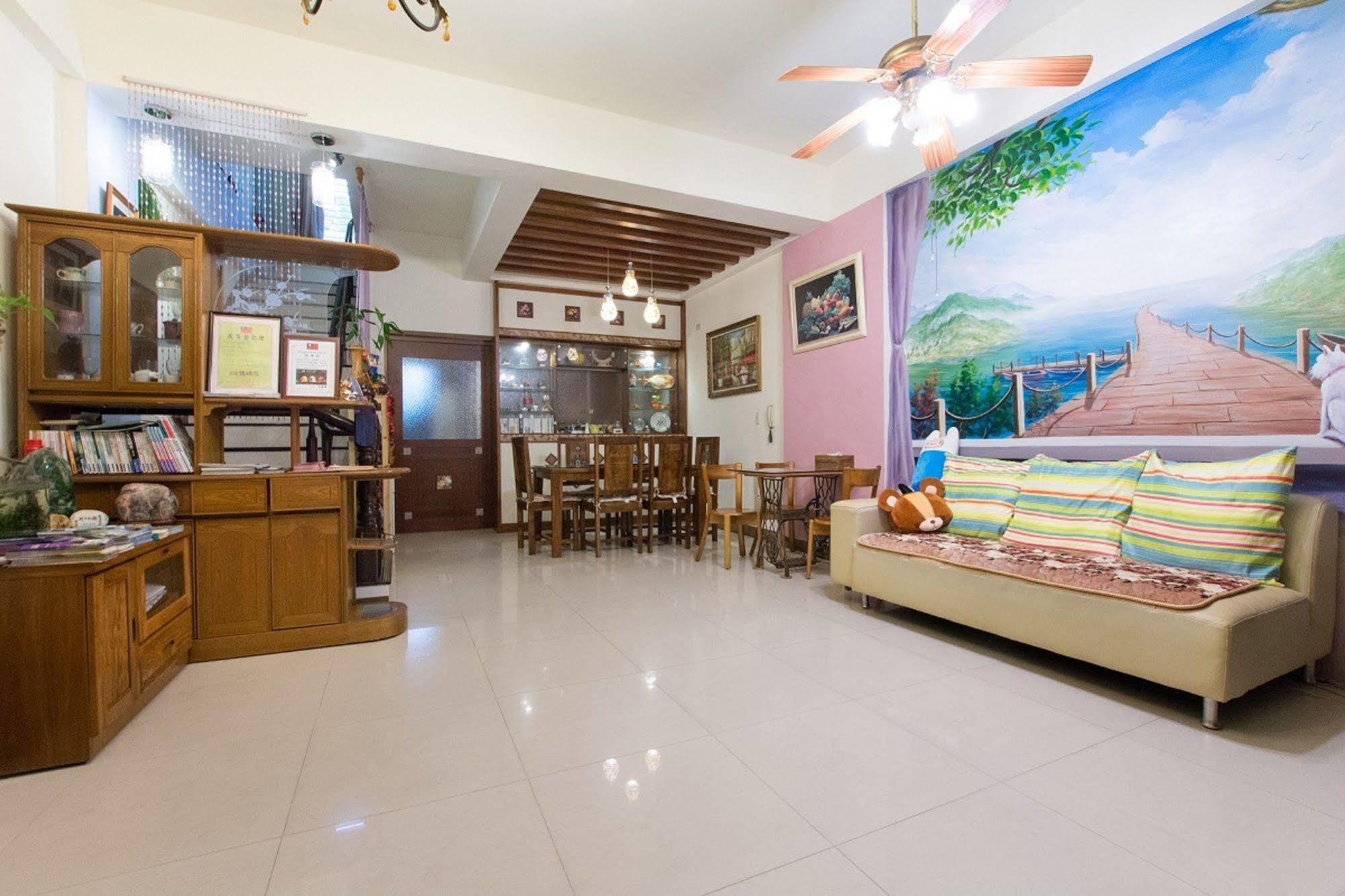 巧緣民宿11人包棟 Hualien City Exterior photo